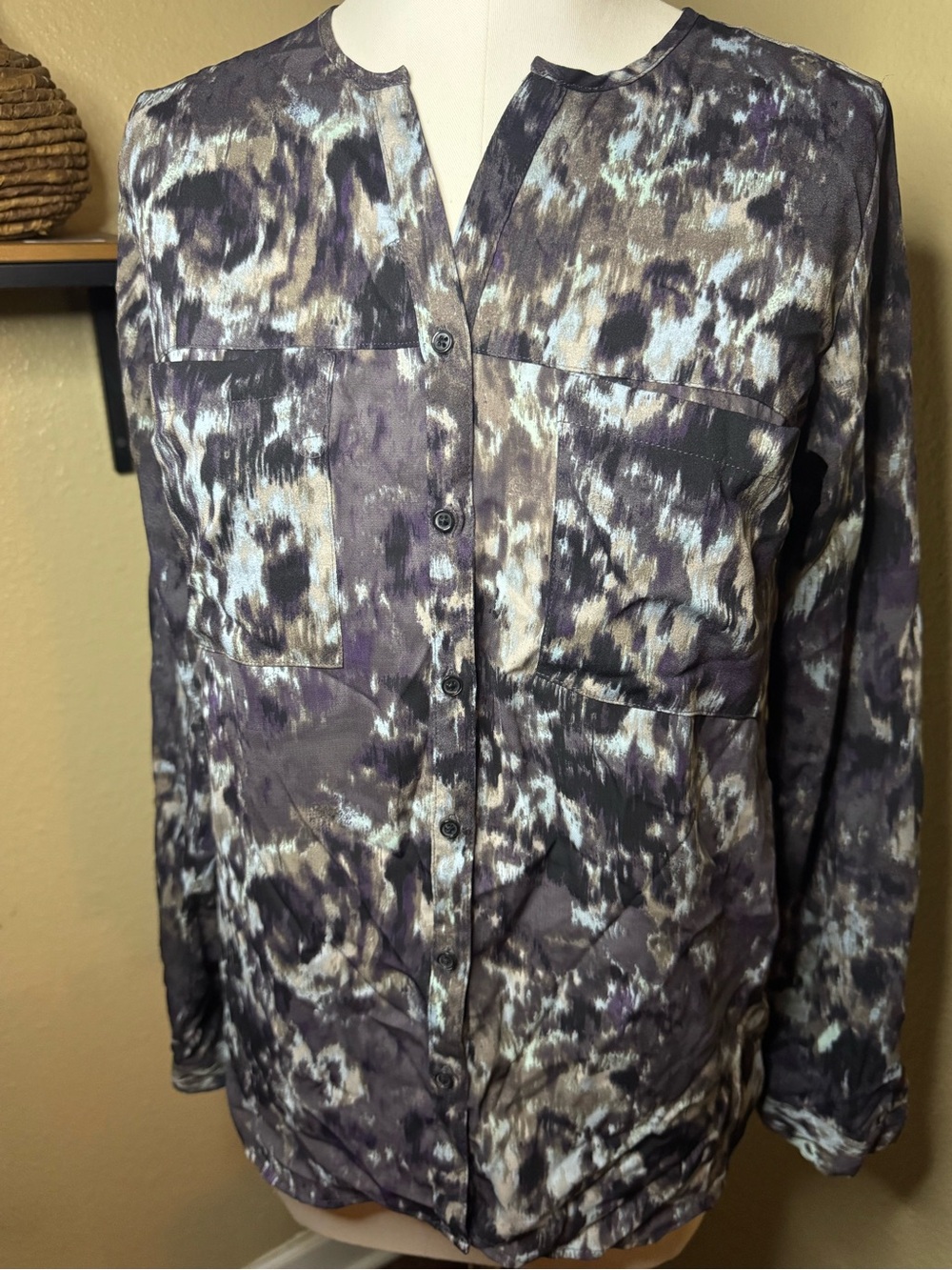 Mossimo Supply Co. Grey and Cream Abstract Print Button-Front Shirt/blouse
